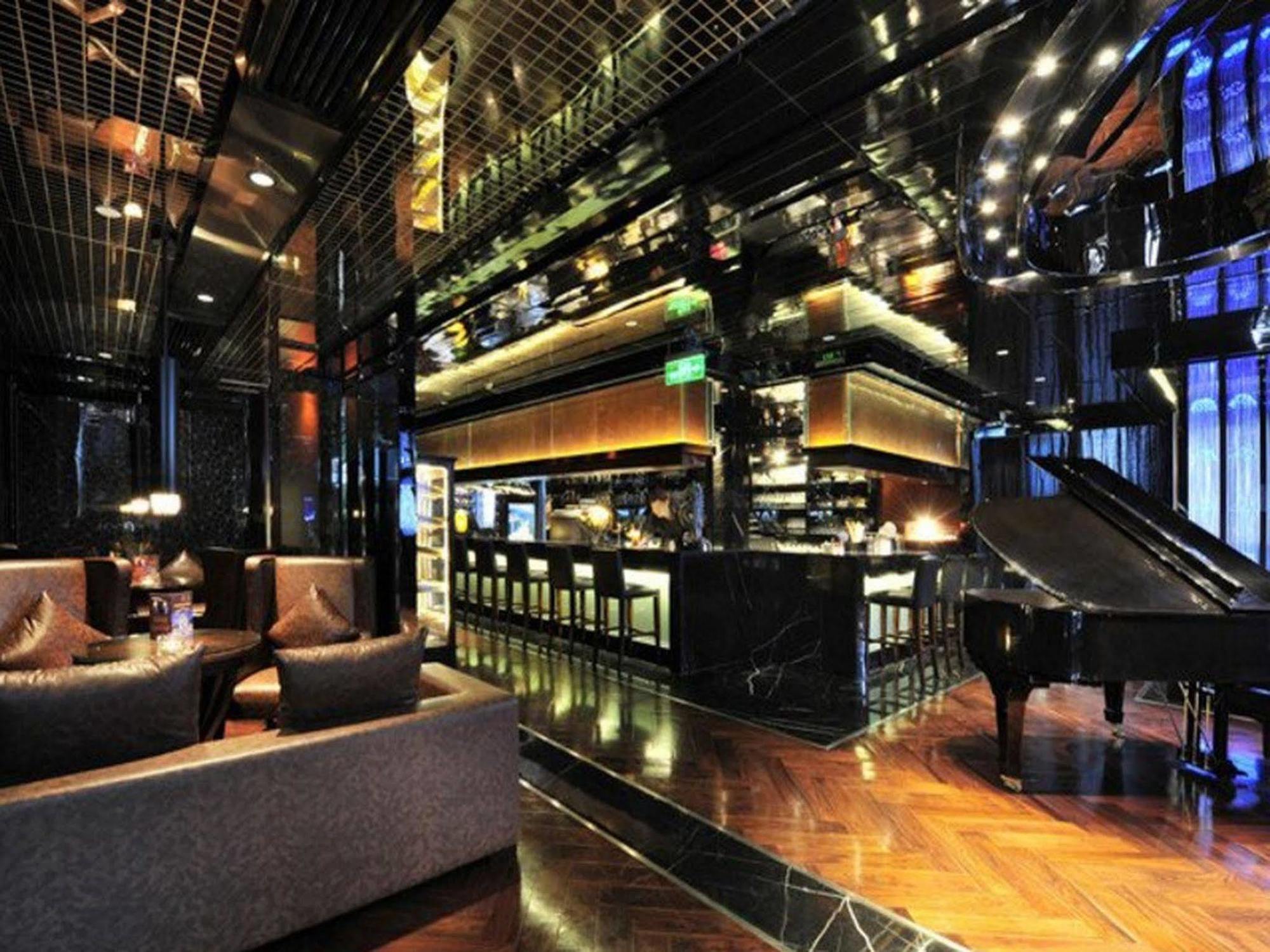 Sovereign Hotel Zhanjiang Exterior foto