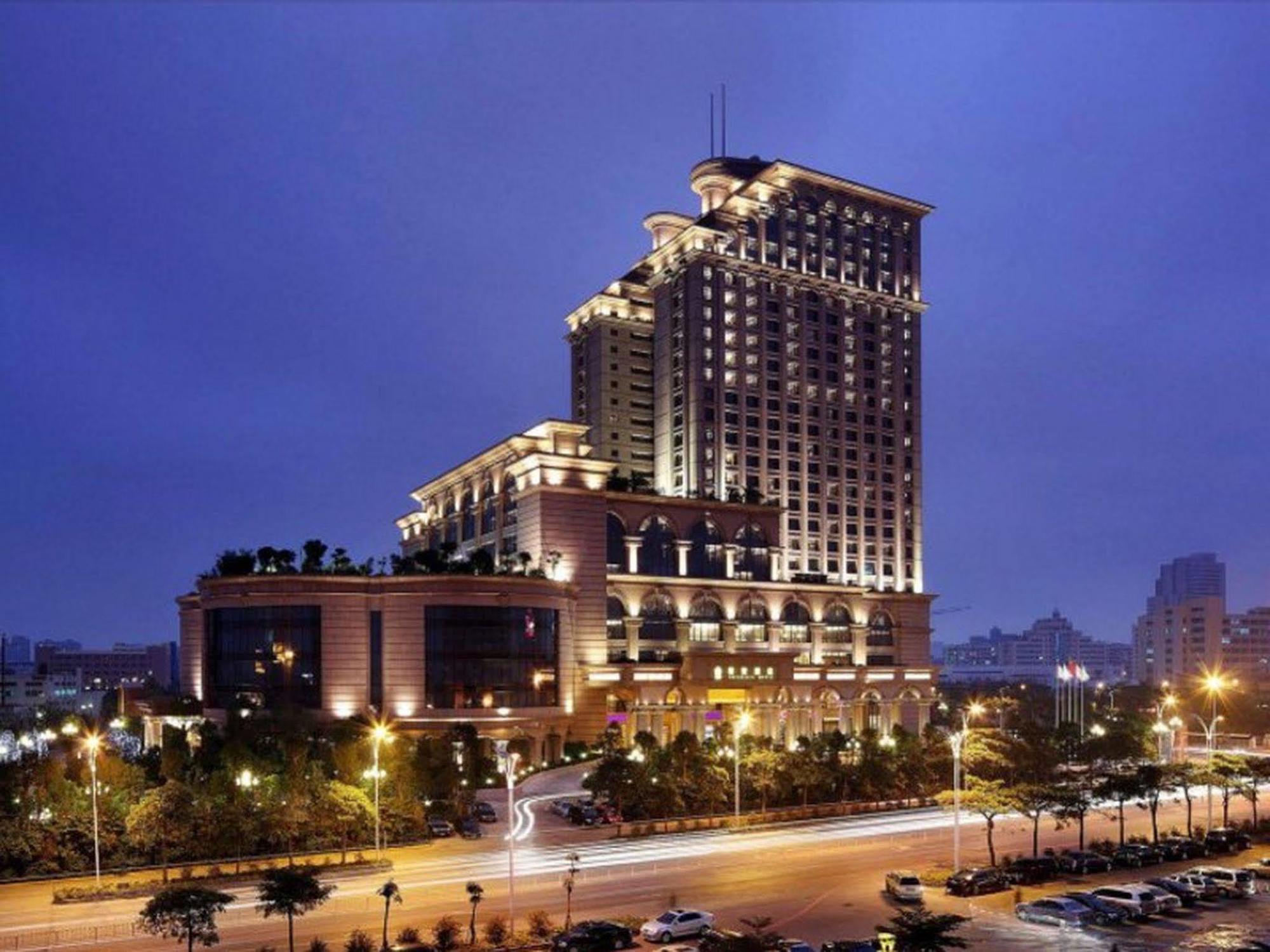 Sovereign Hotel Zhanjiang Exterior foto